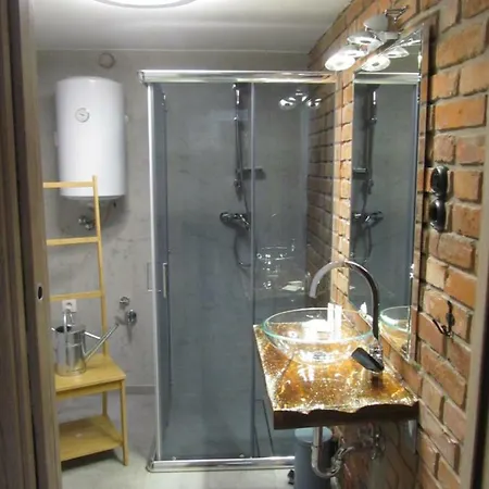 Karkonoskie Noce I Dnie * ילנייה גורה