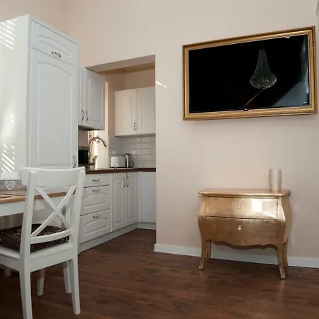 Karkonoskie Noce I Dnie ילנייה גורה