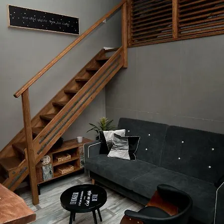 Karkonoskie Noce I Dnie ילנייה גורה