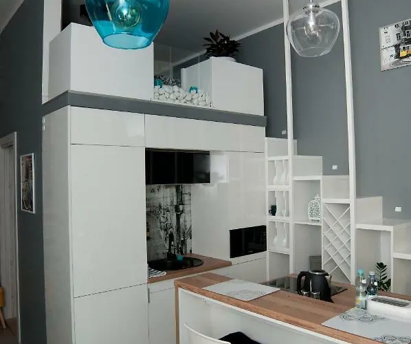 Karkonoskie Noce I Dnie * Jelení Hora